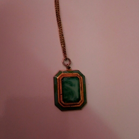 Jewelry - Vintage pendant